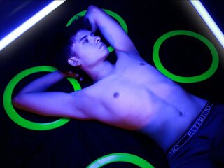 AndyLaiton naked livejasmine private